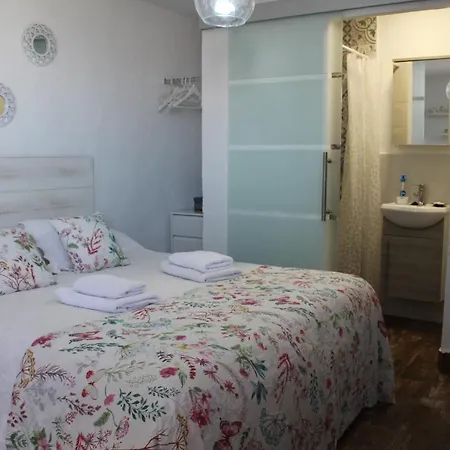 Oncemolinos Con Desayuno Apartman Consuegra