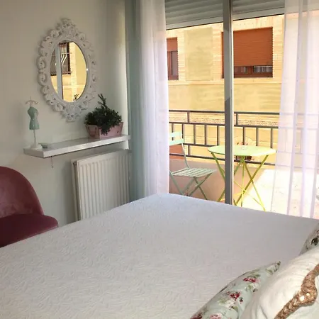 Oncemolinos Con Desayuno Apartman